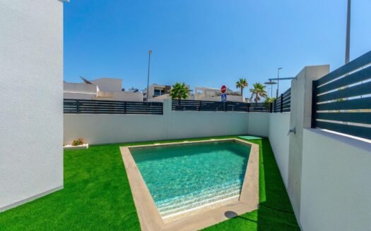 Villa for sale in Benijofar