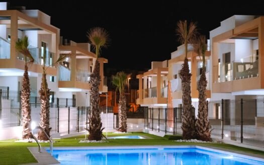 Bungalow for sale in Orihuela Costa