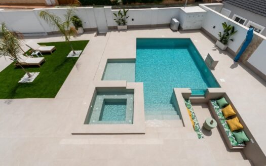 Villa for sale in Orihuela Costa