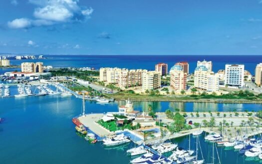 Apartment for sale in La Manga del Mar Menor