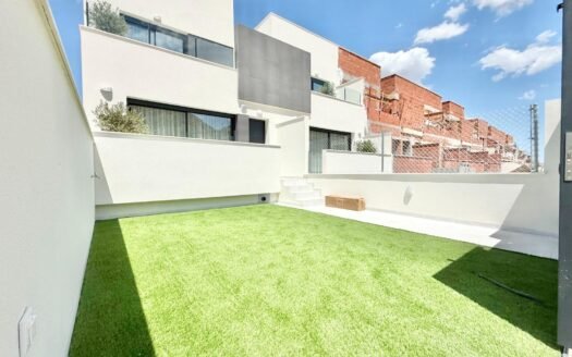 Town House for sale in Cox