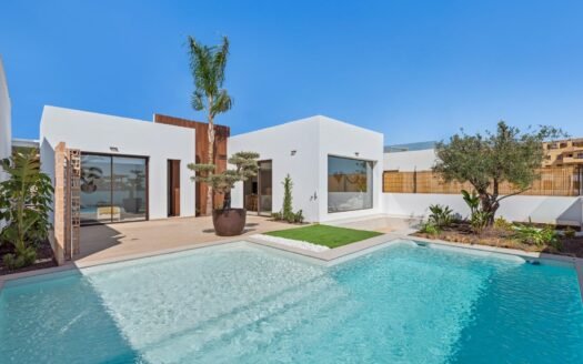 Villa for sale in Los Alcazares