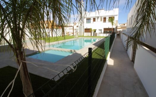 Villa for sale in Pilar de La Horadada