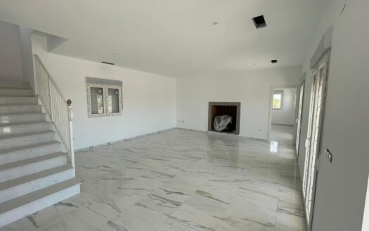 Villa for sale in Pinoso