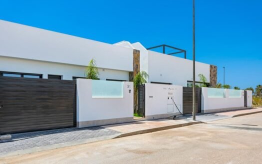 Town House for sale in Los Alcazares