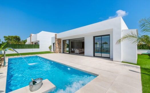 Villa for sale in Los Alcazares