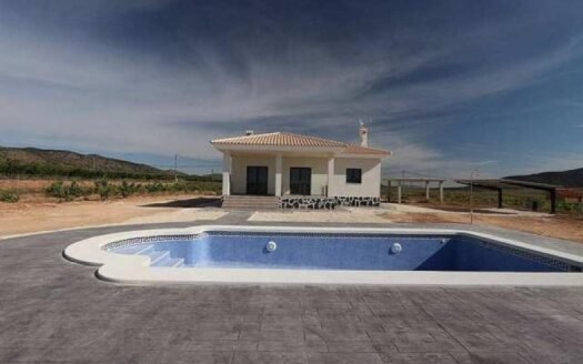 Villa for sale in Pinoso