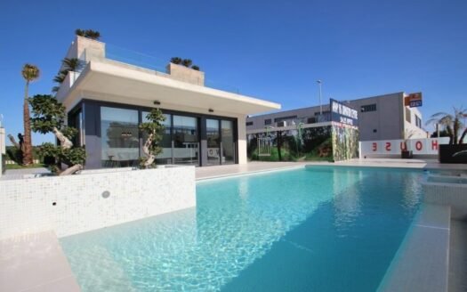 Villa for sale in Orihuela Costa