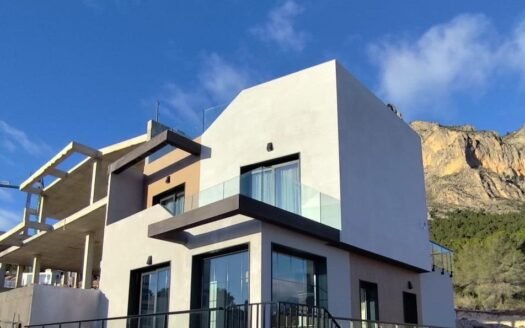 Town House for sale in Polop