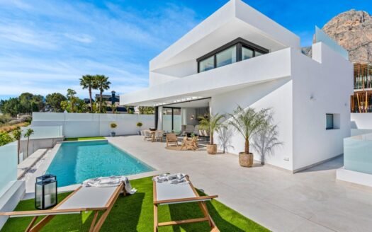 Villa for sale in Polop