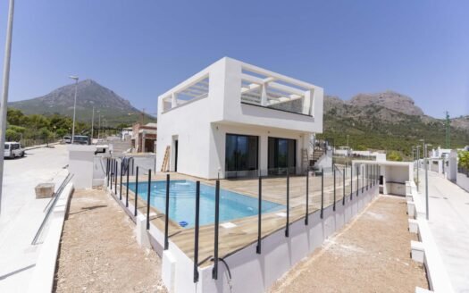 Villa for sale in Polop