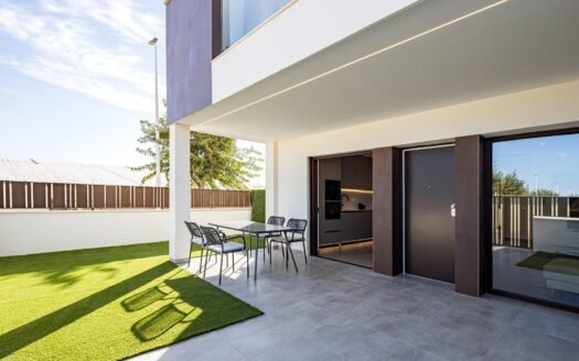 Bungalow for sale in Pilar de La Horadada