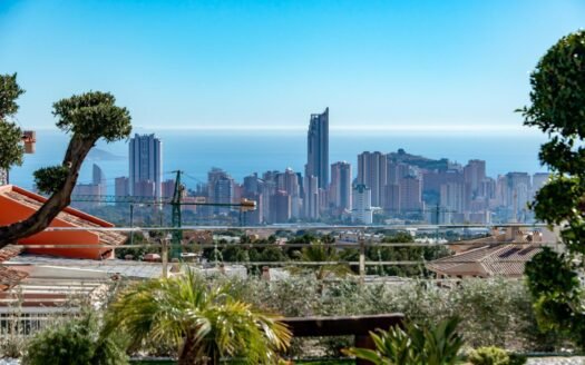 Villa for sale in Finestrat