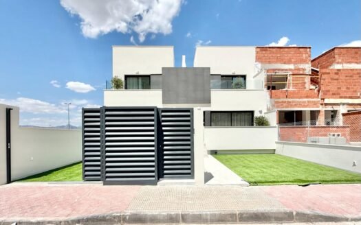 Town House for sale in Cox