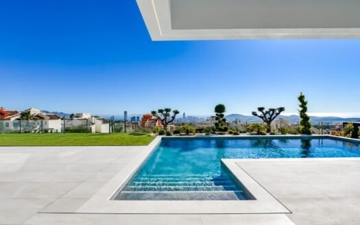 Villa for sale in Finestrat