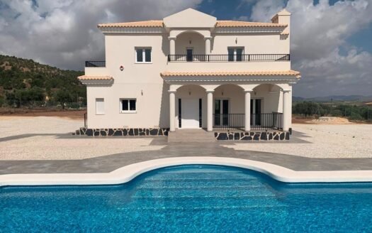 Villa for sale in Pinoso