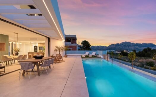 Villa for sale in Polop