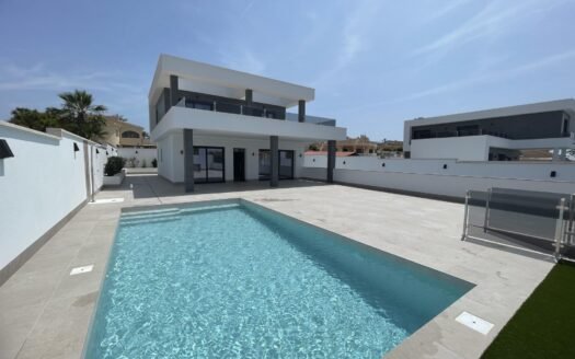 NEW BUILD VILLA IN ROJALES