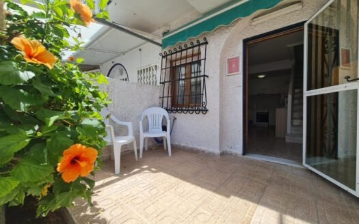 Bungalow for sale in Santa Pola