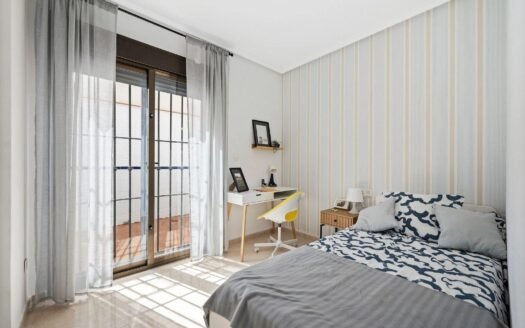 Terraced house for sale in San Miguel de Salinas