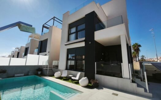 Villa for sale in Orihuela Costa