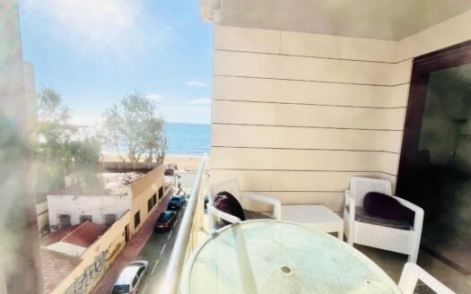 Seafront Apartment for Rent – Playa de Los Locos