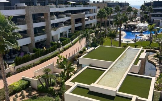 Elegant 2-Bedroom Home with Private Solarium in Prestigious TM Complex, Playa Flamenca