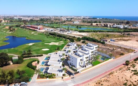 New Build Residential Complex in Los Alcázares on the Frontline of Serena Golf