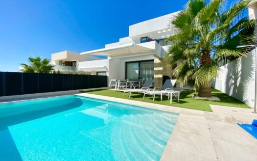Exclusive Semi-Detached Villa with Private Pool and Sea Views in Sierra Cortina