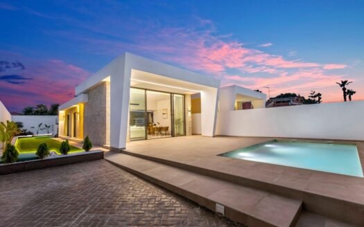 Villa for sale in Torrevieja