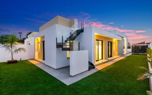 Villa for sale in Torrevieja