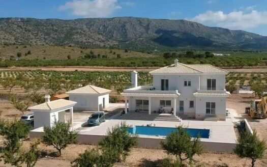 New build villas in Pinoso on rural plots