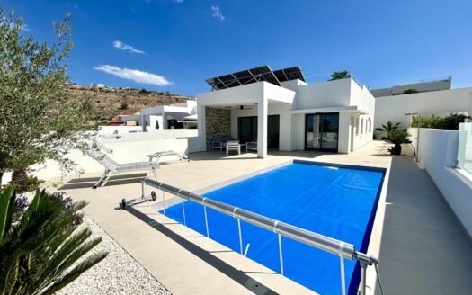 NEW BUILD VILLAS IN ROJALES