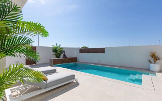 New Build Villas with Private Pool Near La Serena Golf in Los Alcazares