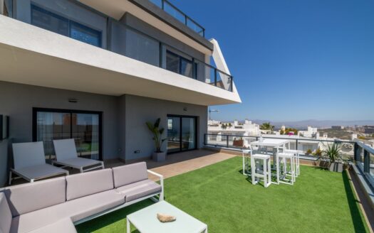 NEW APARTMENTS FOR SALE IN GRAN ALACANT, AT 20 MINUTES FROM ALICANTE and ELCHE, COSTA BLANCA