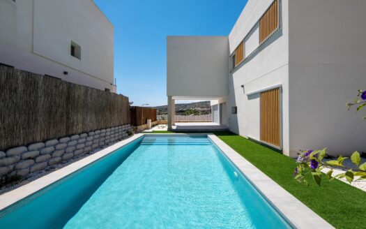 MODERN DESIGN VILLA WITH GOLF VIEWS