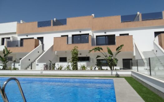 Bungalows neufs avec solarium ou jardin à Pilar de la Horadada