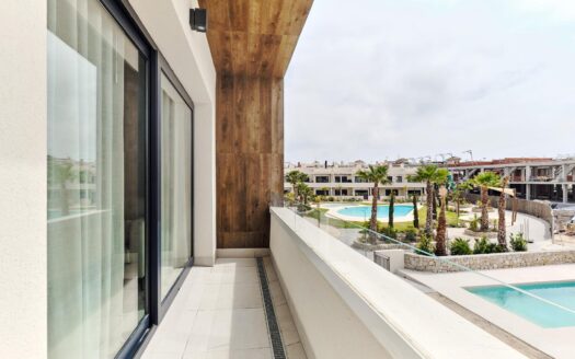 BUNGALOW DE DISEÑO JUNTO AL MAR