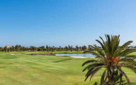 Nybyggda villor vid golfbanan i Los Alcázares, Costa Cálida