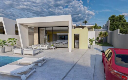 Chalets de obra nueva de una planta con piscina privada en Torrevieja
