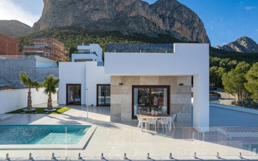 Villa for sale in Polop