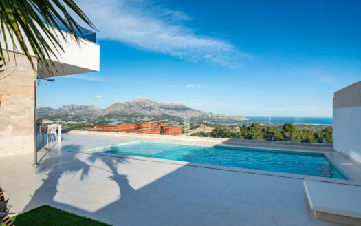 Villa for sale in Polop