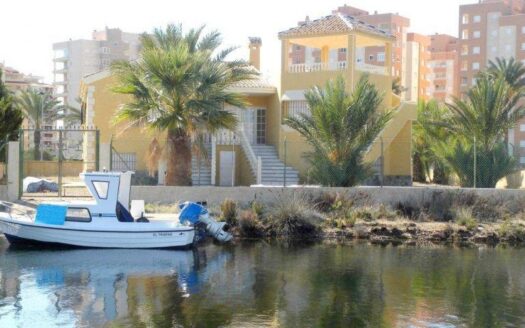 VILLA DE LUJO CON EMBARCADERO PRIVADO