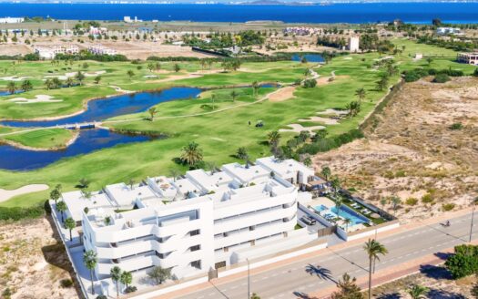 Apartamentos y villas de nueva construcción en primera línea de golf en Los Alcázares, Costa Cálida
