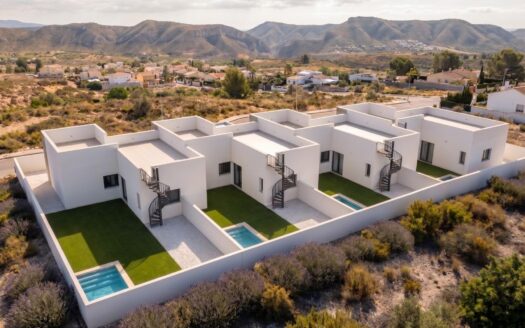 Development of 4 newly built semi-detached and terraced villas with private swimming pools at the Mazarrón Country Club