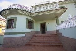 Villa for sale in Torrevieja