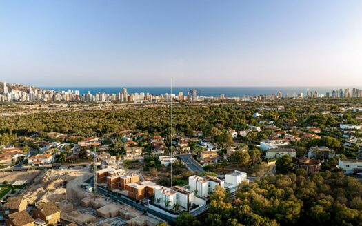 Exclusivas villas de nueva construcción con piscina privada en La Nucía, cerca de Benidorm