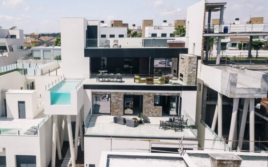 Villa for sale in Rojales