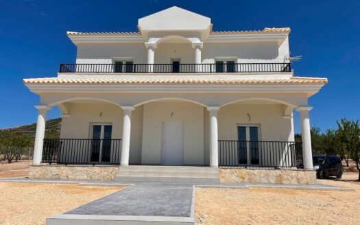 VILLAS DE OBRA NUEVA EN PINOSO
