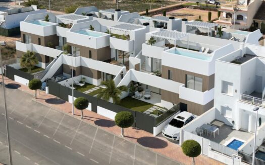 Bungalows de nueva construcción con piscina privada en San Pedro del Pinatar